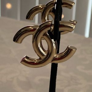 CHANEL Puzzle Earrings GHW